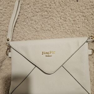 JingPin White Wristlet Clutch